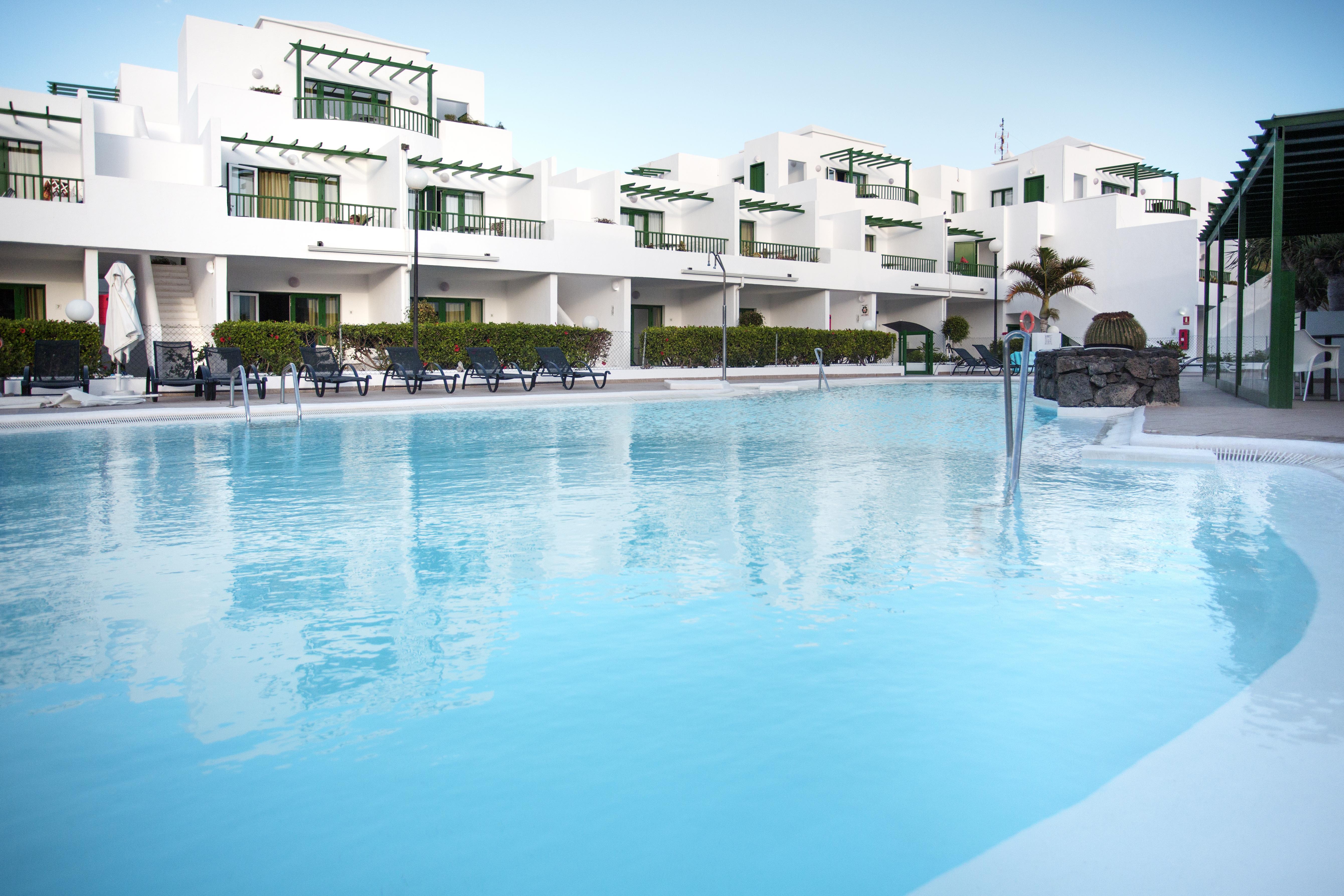 Apartamentos El Guarapo Costa Teguise Exterior photo