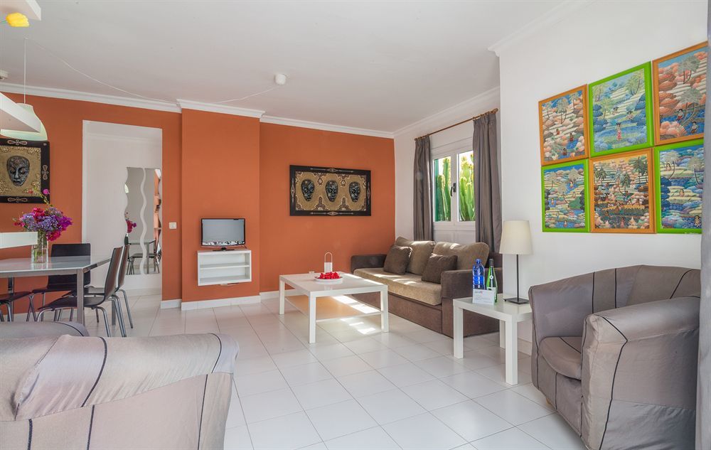 Apartamentos El Guarapo Costa Teguise Exterior photo