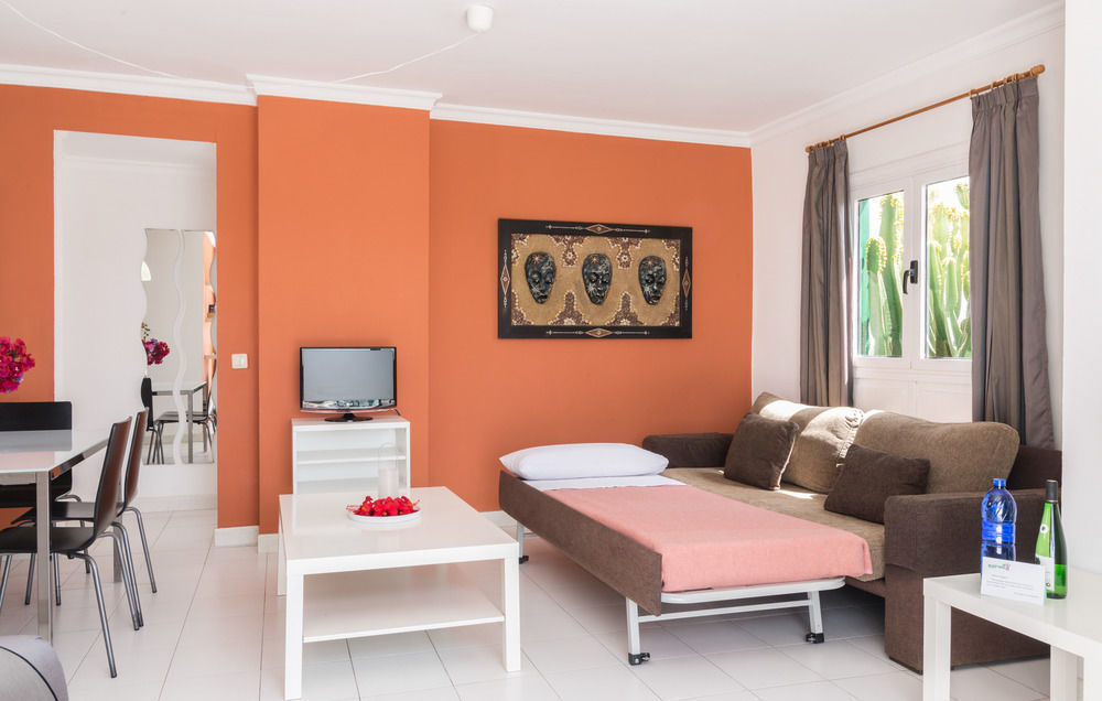 Apartamentos El Guarapo Costa Teguise Exterior photo