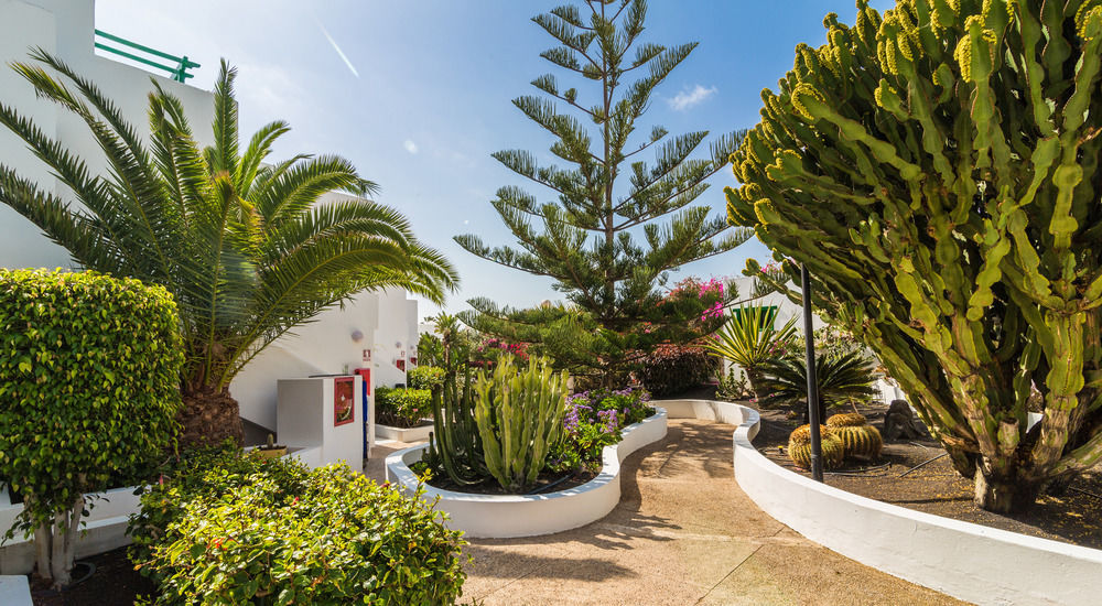 Apartamentos El Guarapo Costa Teguise Exterior photo